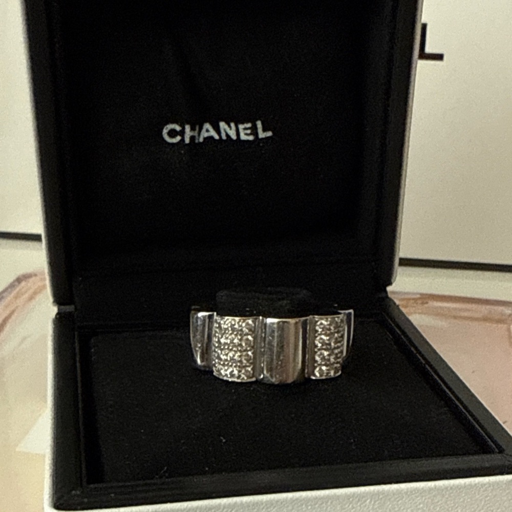 Chanel 18k Diamond Profil de Camélia Ring - Size 50 (Approx. 5 1/4) - Picture 8 of 12